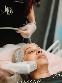 Хайфу лифтинг процедура за подмладяване на лицето в Abi Beauty
